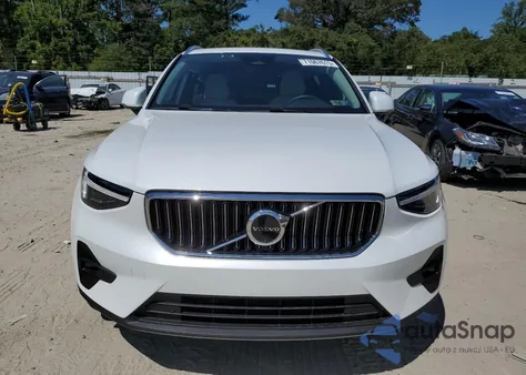 2025 Volvo Xc40 Plus z USA, uszkodzony, nr VIN YV4L12UE1S2499343